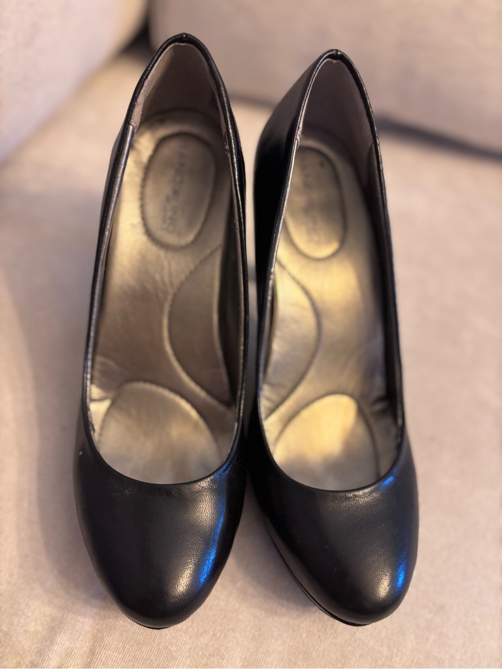 Bandolino Black Women's Round-Toe Pumps